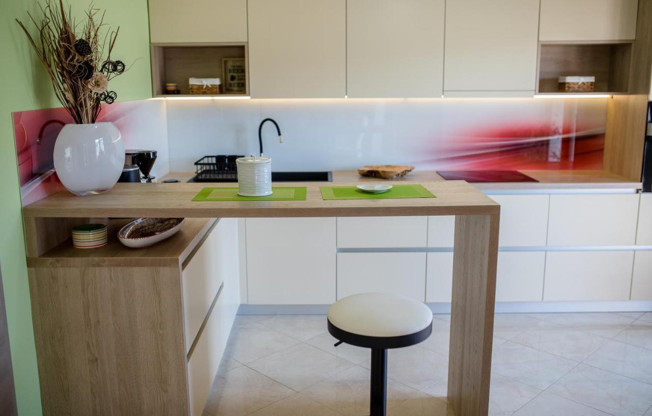 Apartments Luka 라브 외부 사진