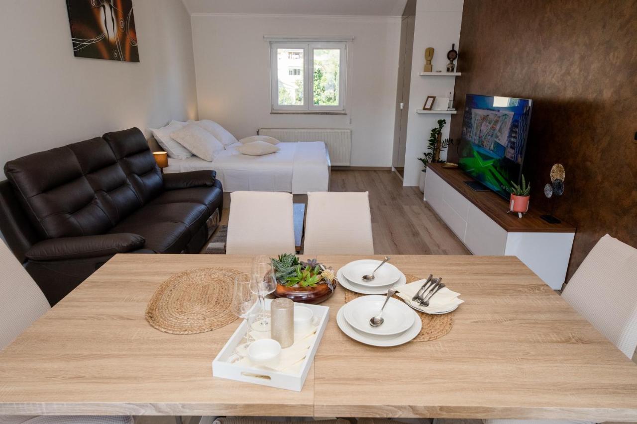 Apartments Luka 라브 외부 사진