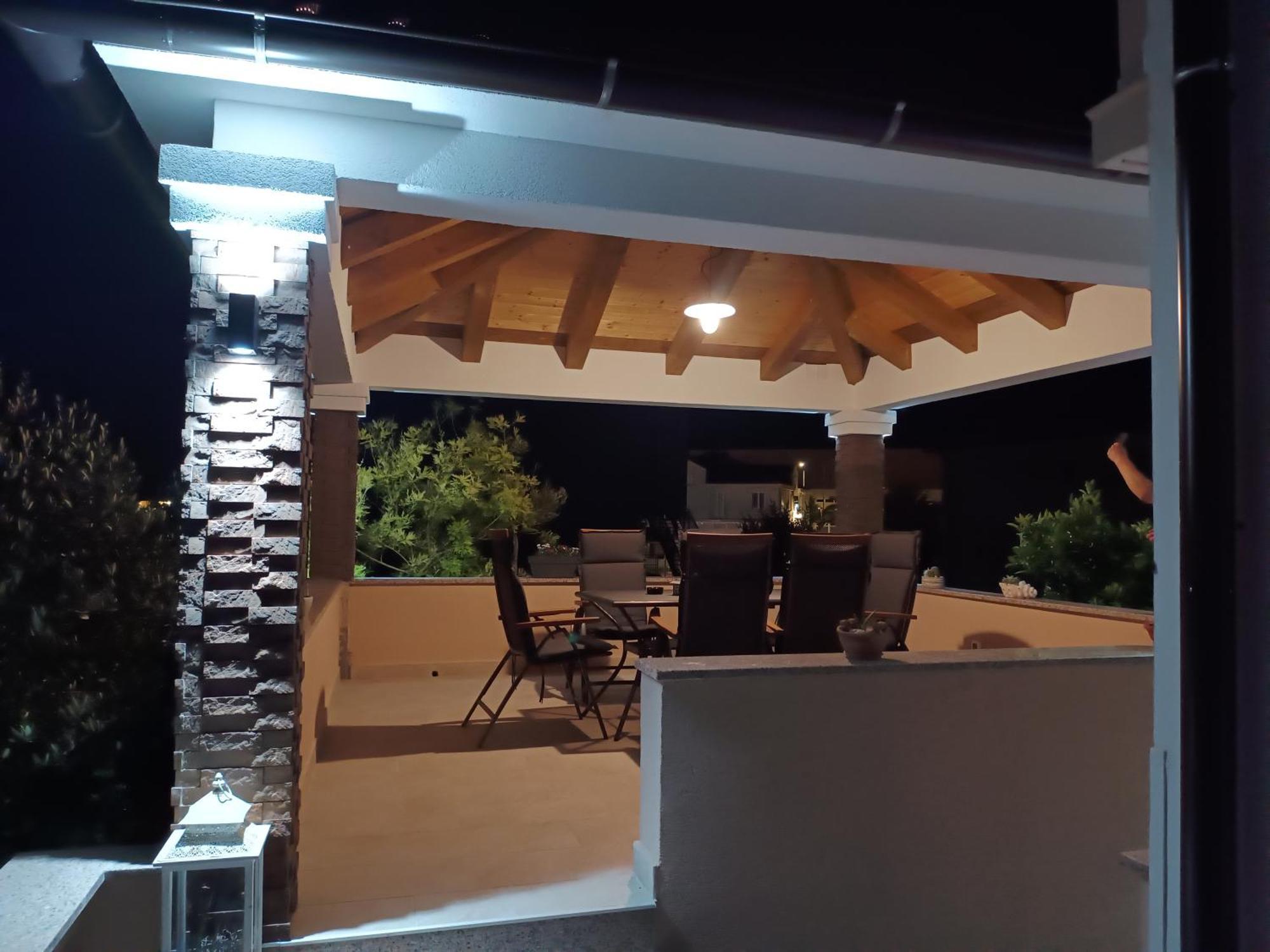 Apartments Luka 라브 외부 사진
